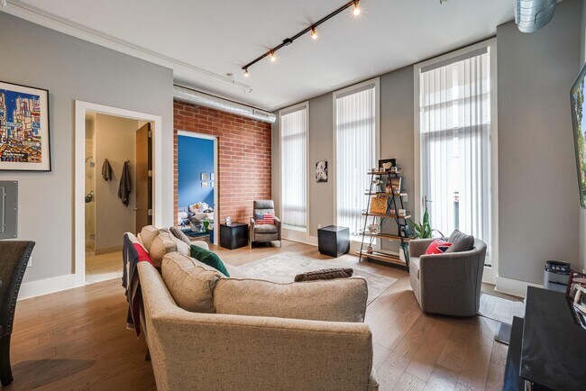 Foto del edificio - 1404 Grand St