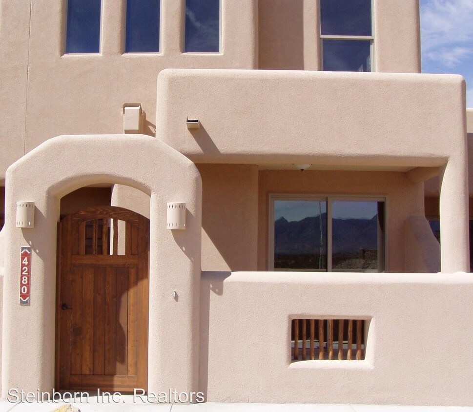 Foto principal - 1 br, 1.5 bath House - 4270 Nambe Ct