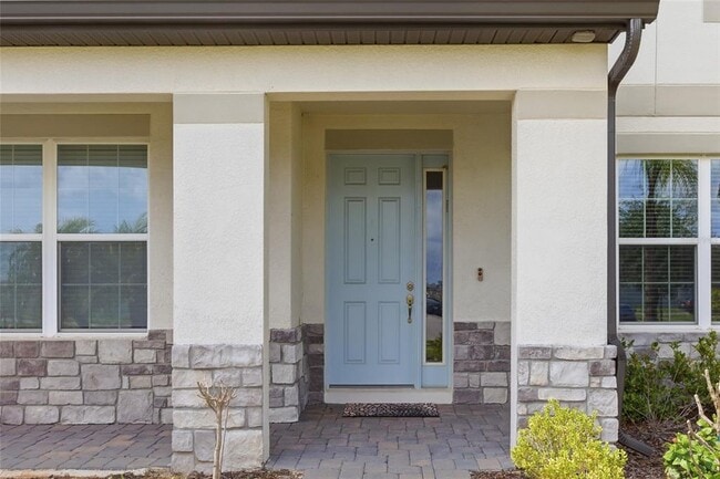 Building Photo - 9844 Cabernet Ave