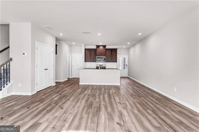 Foto del edificio - 1575 Villageside Ct