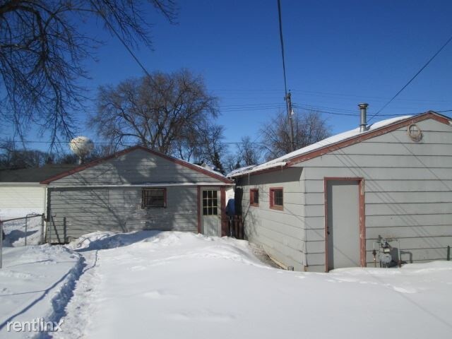 Building Photo - 2 br, 1 bath House - 418 Cherry St