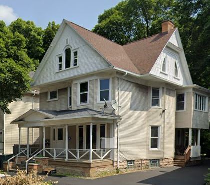 Primary Photo - 1548 Saint Paul St