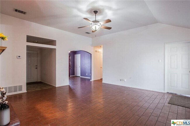Building Photo - 4608 Hondo Dr