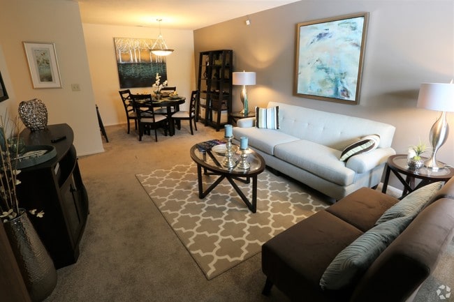 Building Photo - Willowood Apartments