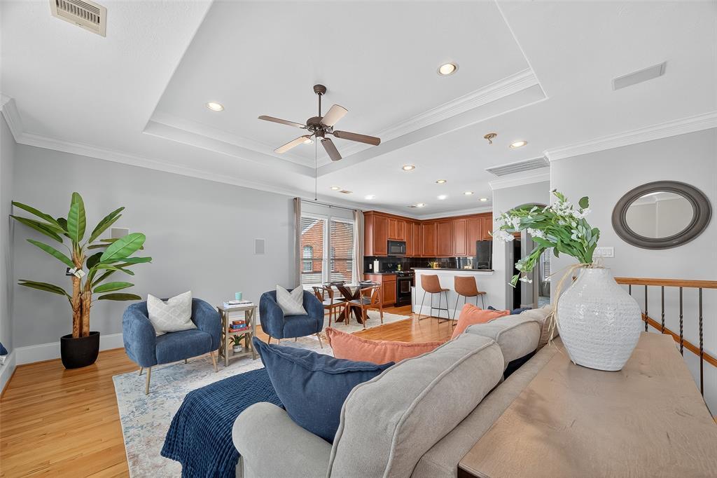 Foto principal - 1750 Aden Dr