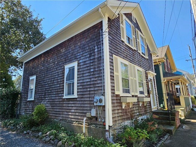 Photo - 10 Cherry St House