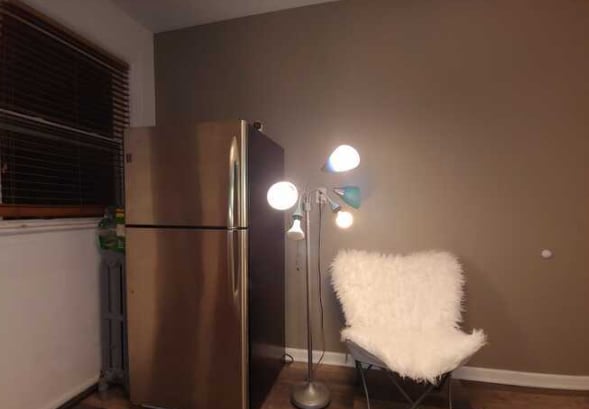 Building Photo - Spacious 4-Bedroom Home with Basement & Pa...