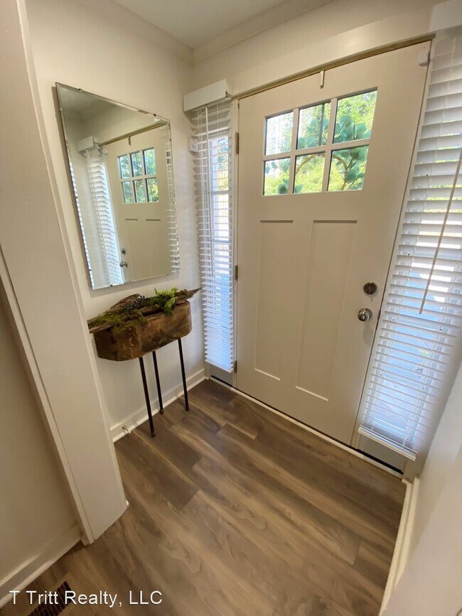 Foto del edificio - 3 br, 2 bath House - 105 Banks Drive
