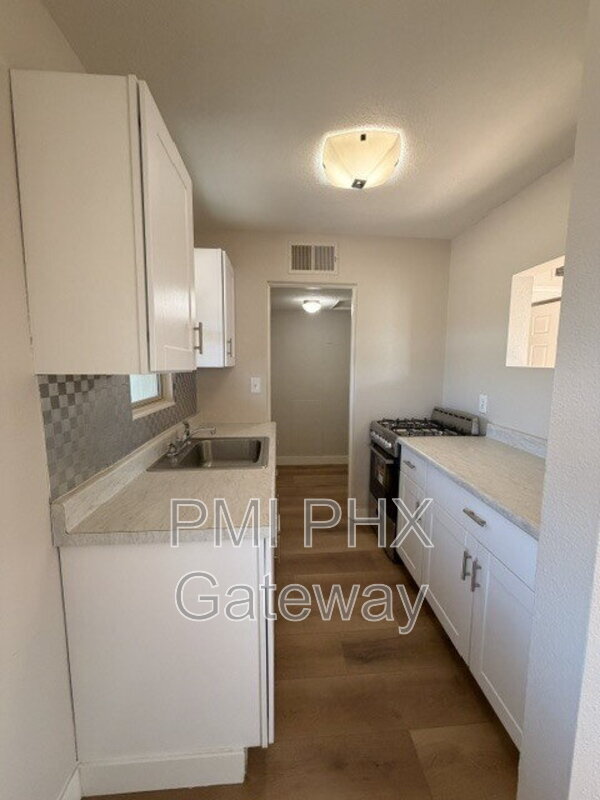 Foto del edificio - 145 Stewart St
