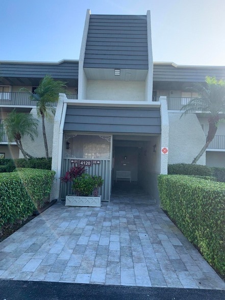 Building Photo - 4120 Tivoli Ct