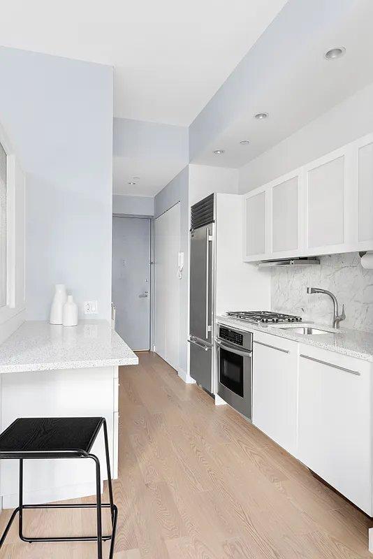 Foto del edificio - 0 bedroom in NEW YORK NY 10012