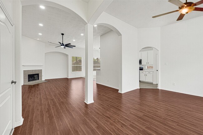 Foto del edificio - 22127 Nobles Crossing Dr