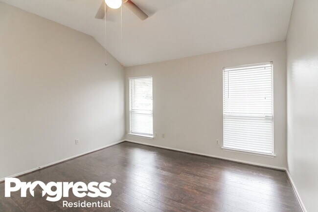 Foto del edificio - 916 Winterbury Ct