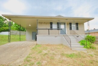 Building Photo - 5177 8th Rd