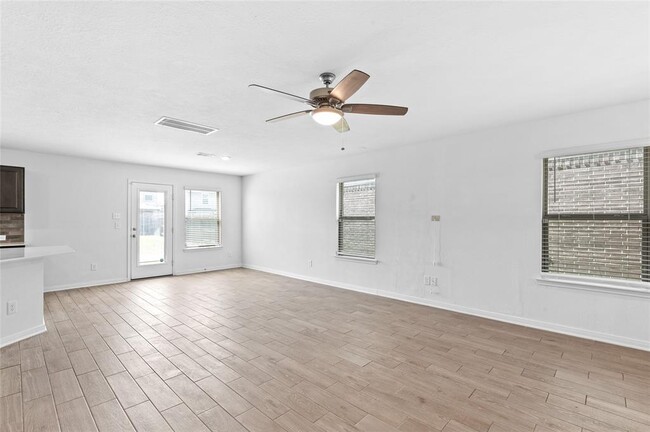 Foto del edificio - 4811 Ranleagh Ct