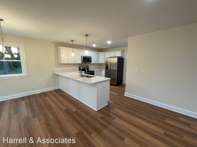 Building Photo - 3 br, 2 bath House - 314 Airport Rd