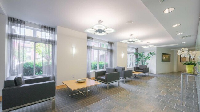 Building Photo - 20 Watertown St