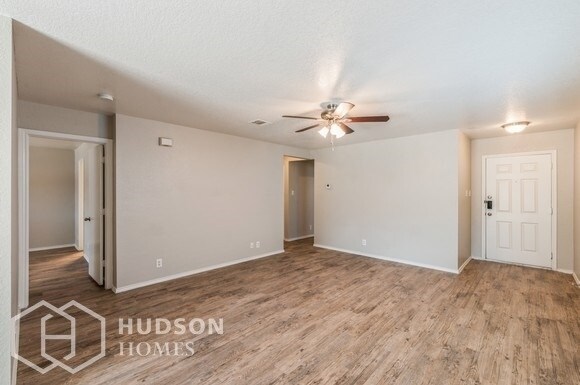 Building Photo - NOW AVAILABLE! 9938 Bermuda Palm, San Anto...