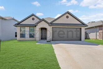 Building Photo - 1512 Chama Dr