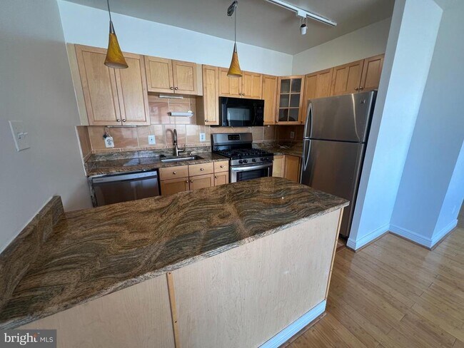 Foto del edificio - 1245 13th St NW