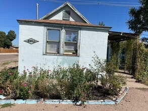 Building Photo - 2200 Spruce St
