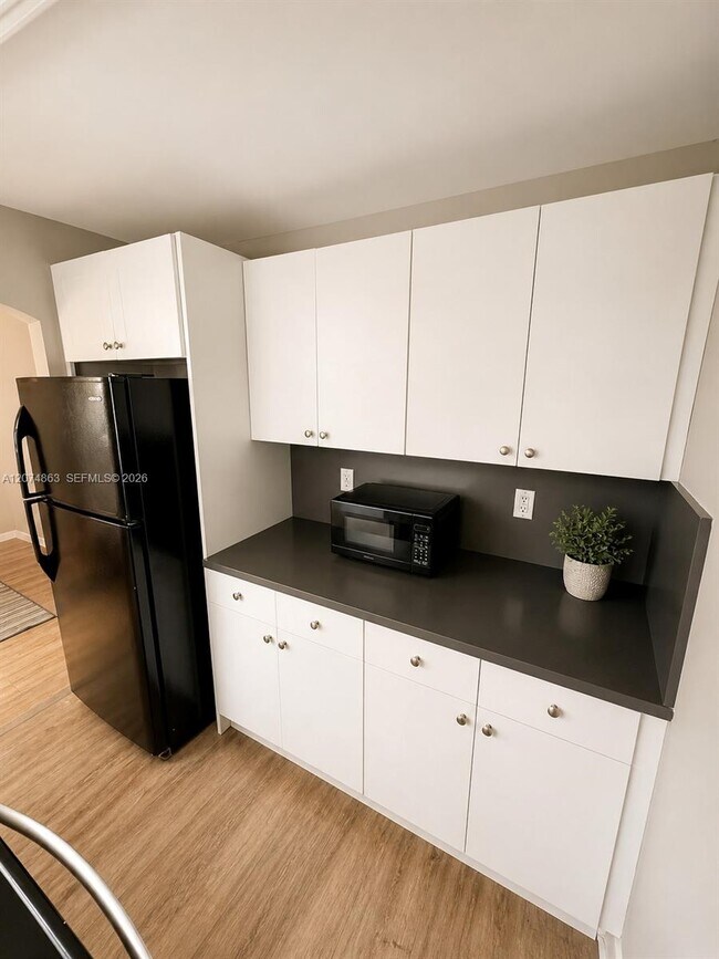Foto del edificio - 375 SW 19th Ave
