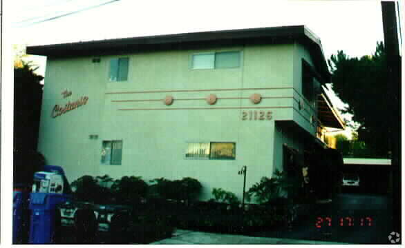 Foto del edificio - The Costanso Apartments