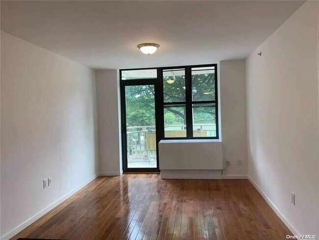 Foto del edificio - 89-14-89150 150th St