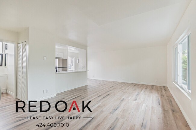 Foto del edificio - 10535 Lindley Ave