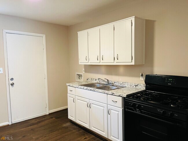 Foto del edificio - 3043 North St