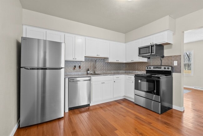 Foto del edificio - 3022 Cottonwood Ln