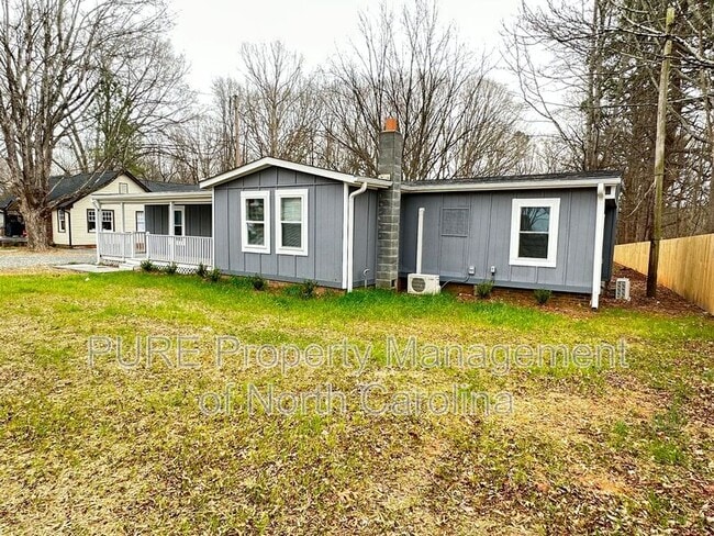Building Photo - 3345 E Ridge Rd