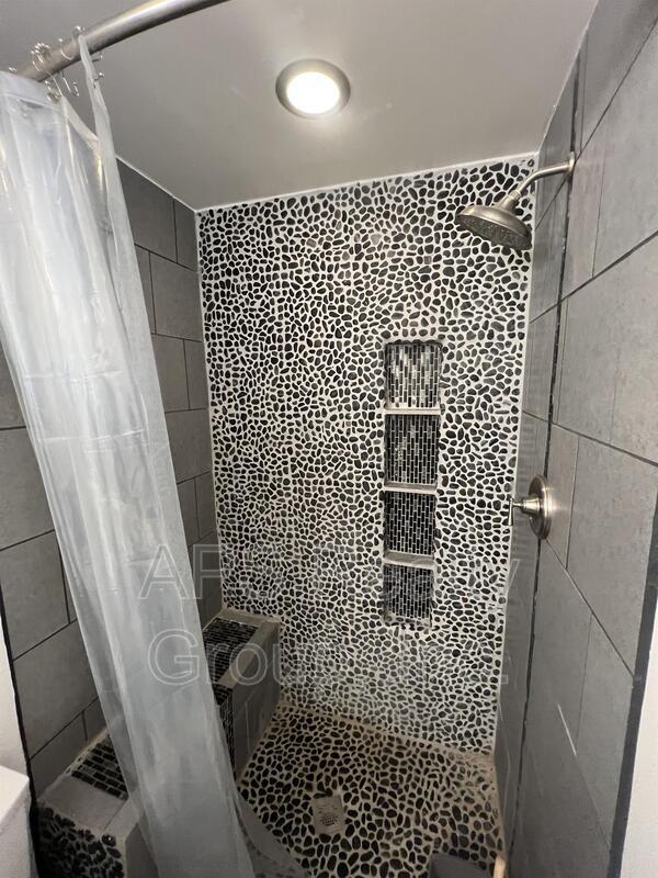 Foto del edificio - 5115 Lawndale Dr