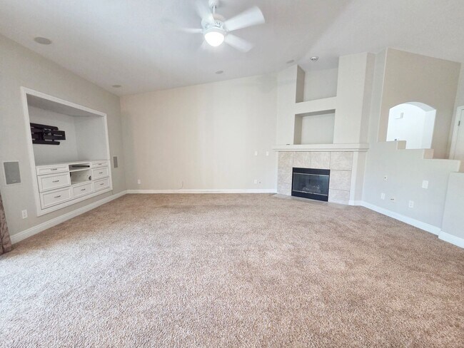 Foto del edificio - Gated Single-Story Home with Heated Pool, RV Parking & 3-Car Garage