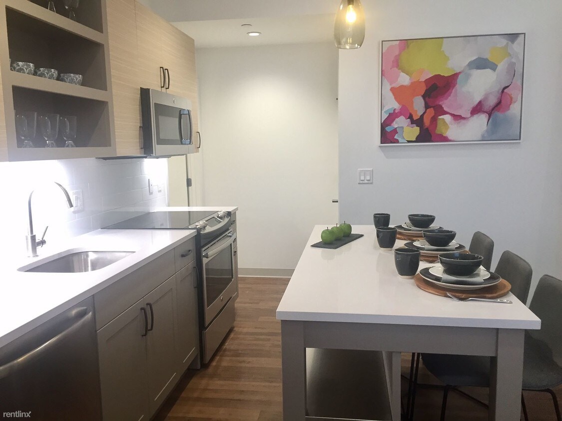 1 br, 1 bath - 104 South Huntington Avenue - 1 br, 1 bath  - 104 South Huntington Avenue