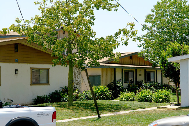 Building Photo - Lansing Circle Apartments