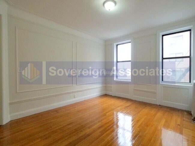 Foto del edificio - 138 Haven Avenue