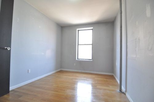 Foto del edificio - 442 W 160th St