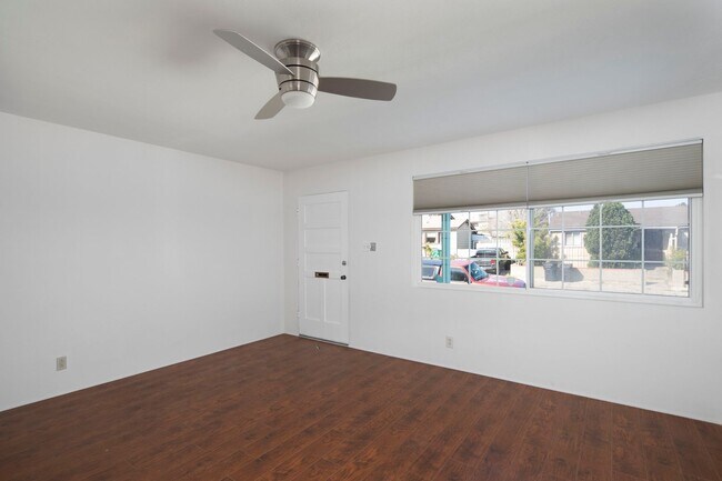 Foto del edificio - 7453-7455 Fulton St