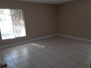 Building Photo - 1830 Maravilla Ave