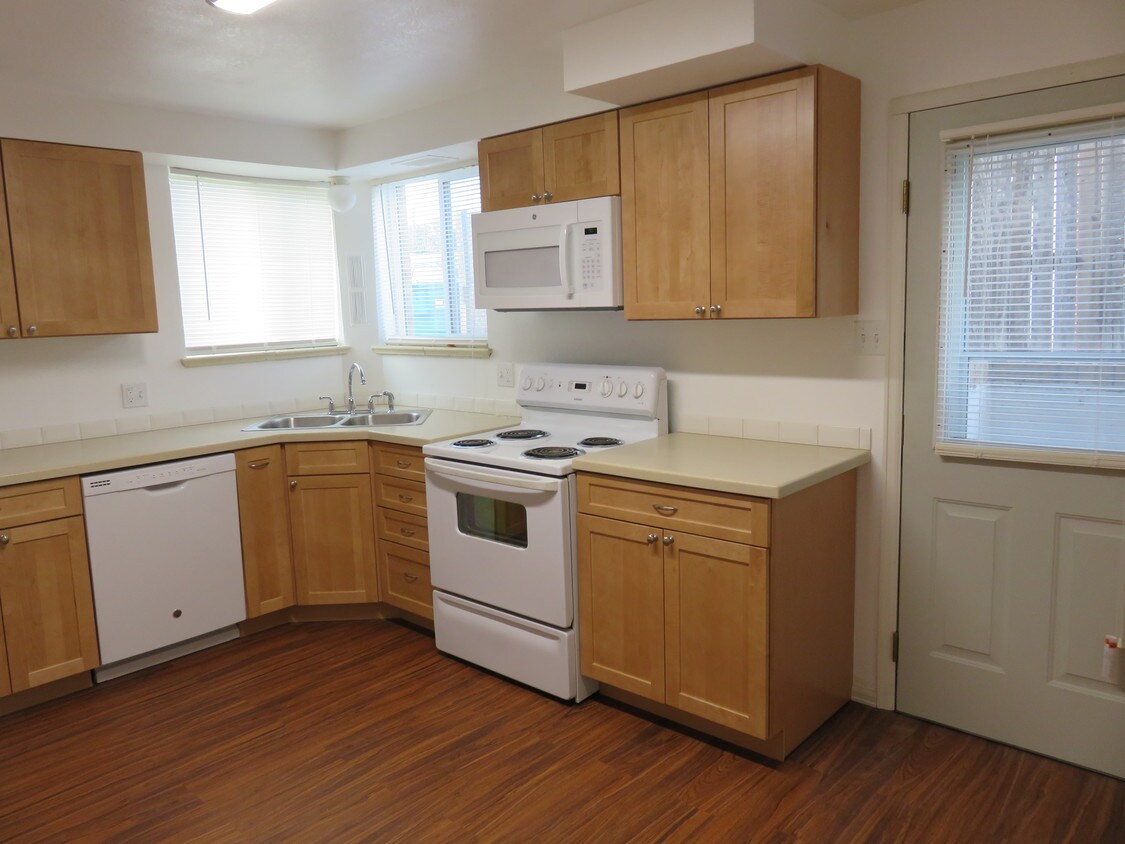 Primary Photo - 8716 W 54th Pl