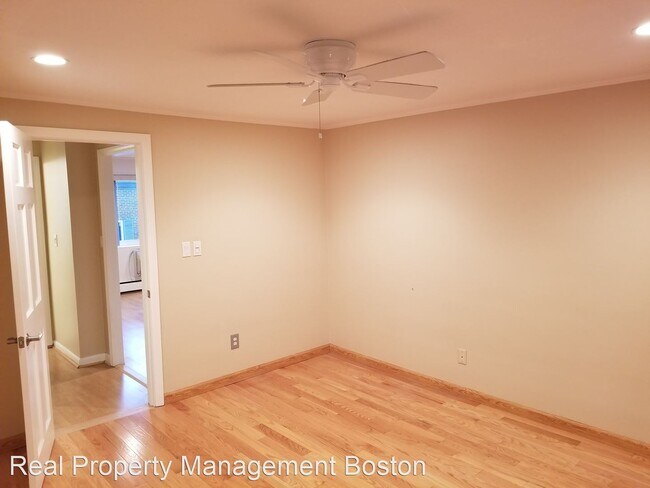 Building Photo - 1 br, 1 bath House - 54 Bryon Road, Unit 6