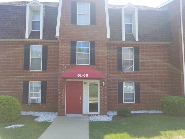 Foto del edificio - 66 Heather Ridge