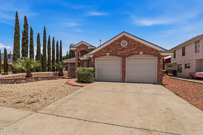 Building Photo - 1936 Desert Sun Dr