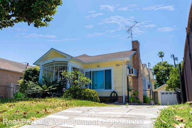 Building Photo - 3 br, 2 bath House - 3833 2nd Ave