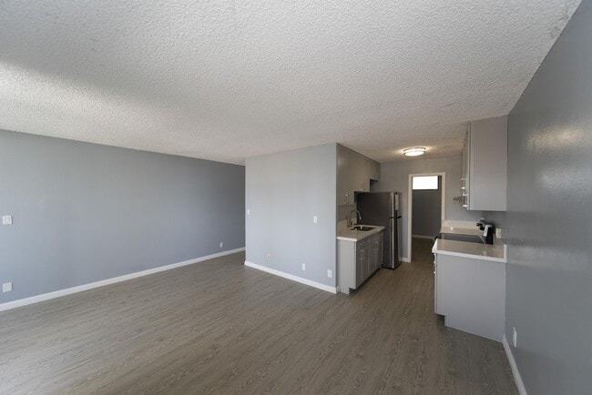 Building Photo - 2092 Kuhio Ave.