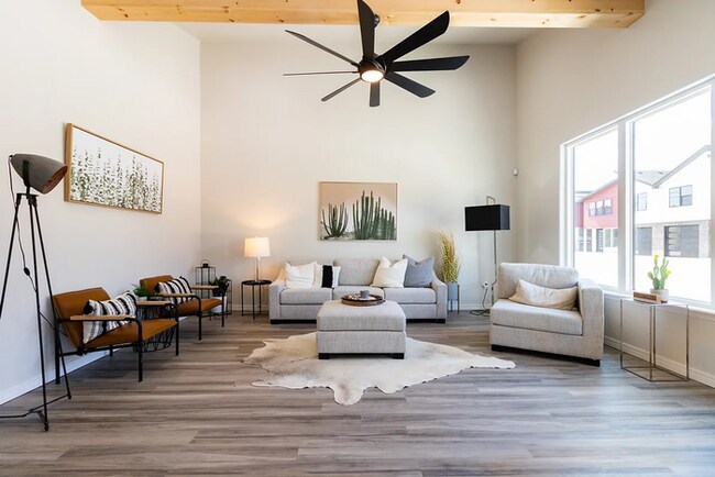 Foto del edificio - Tower View Contemporary Flats - Unit F