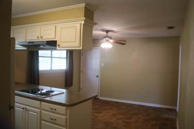 Building Photo - 3 bedroom  1 1/2 baths featuring large bed...