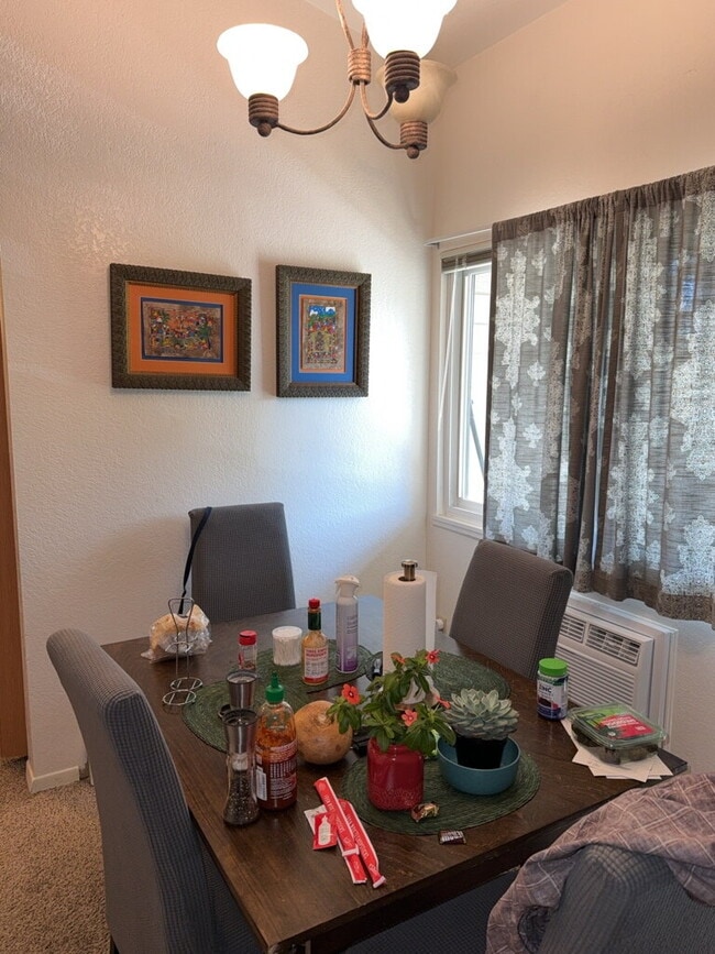 Foto del edificio - "Charming 2-Bed, 2-Bath Apartment in Boulder – Spacious 920 Sq Ft Gem!"