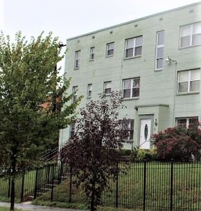 Building Photo - 4820 C St SE
